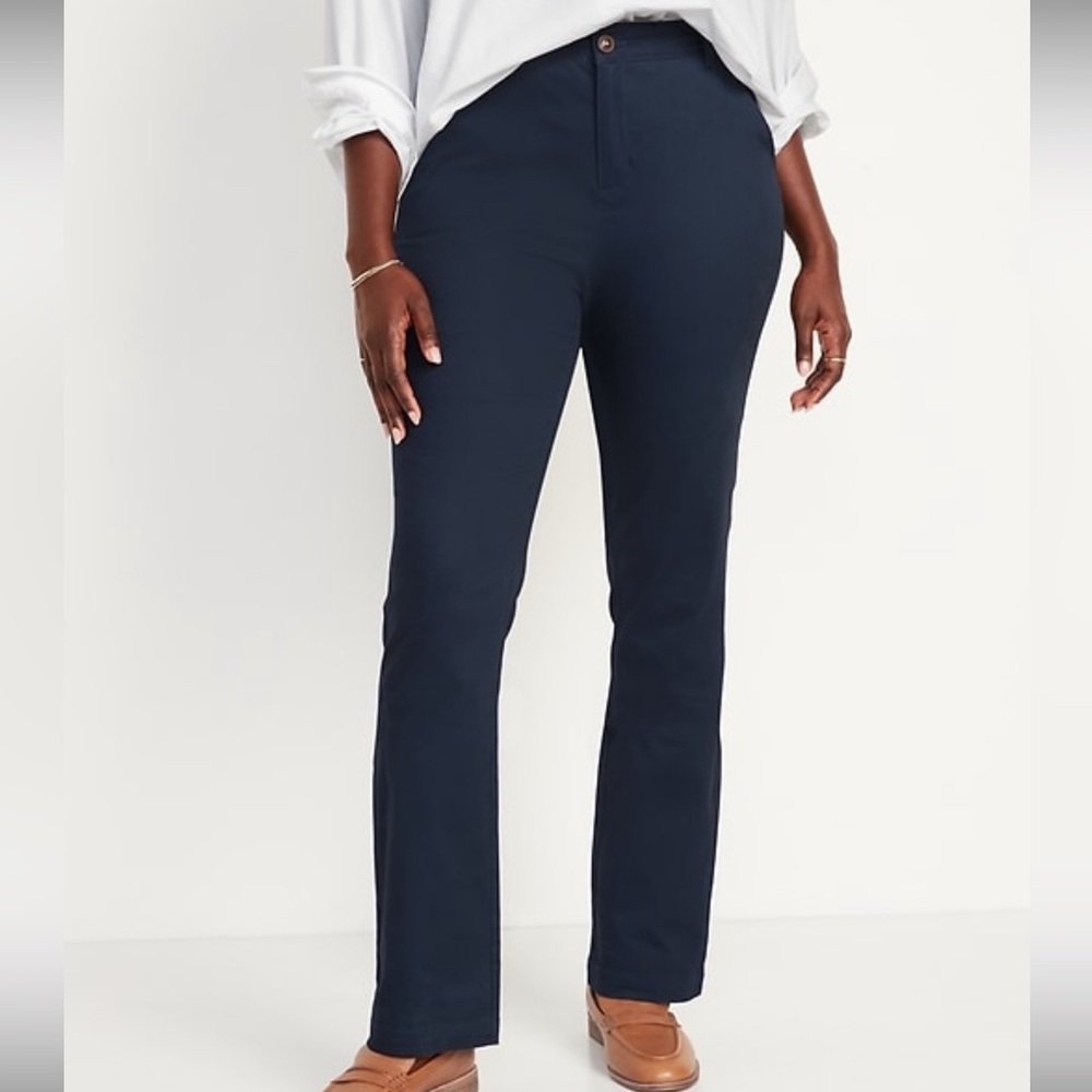 NWT- Old Navy - 20. Bootcut Wow Pant